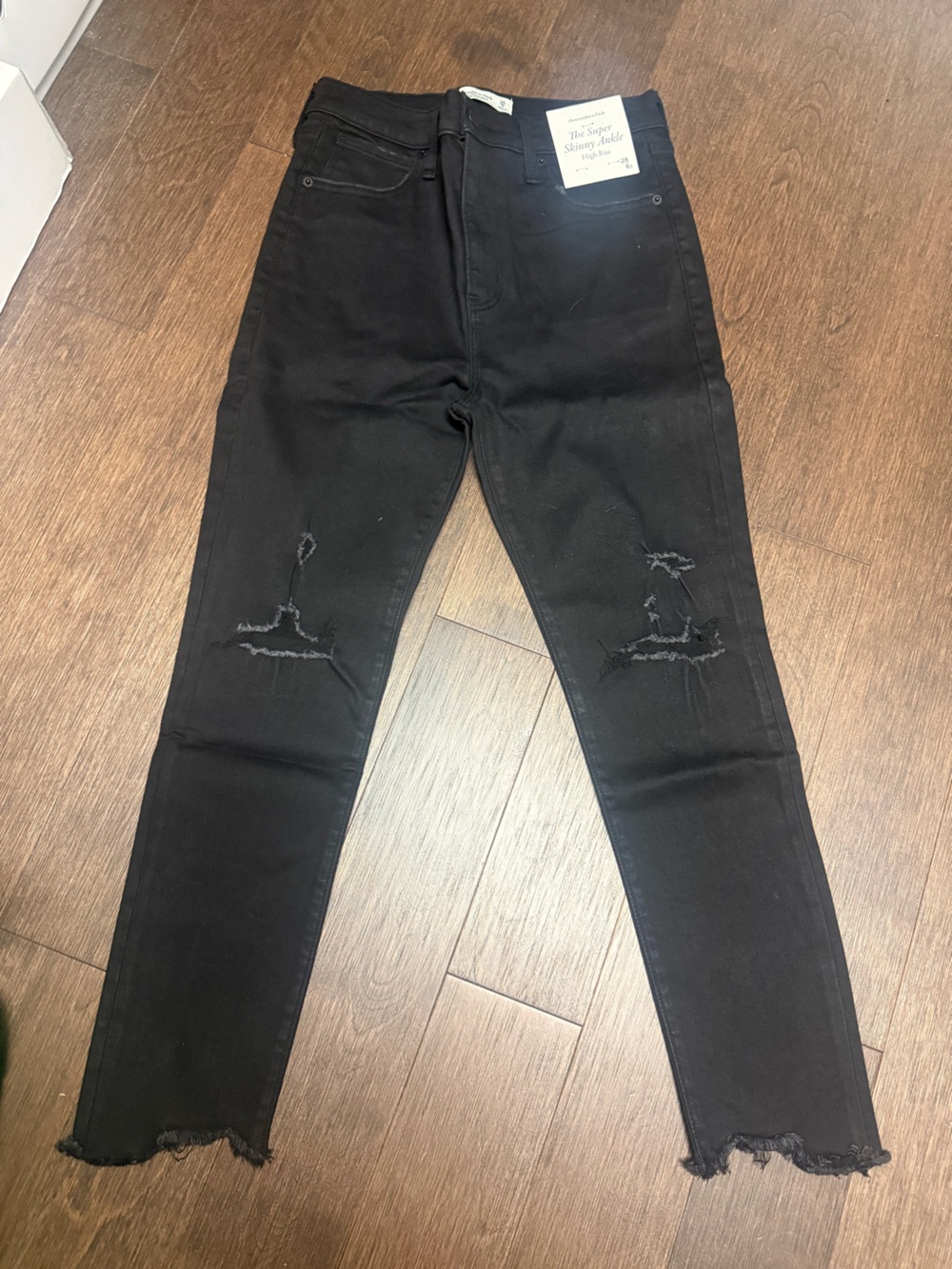Abercrombie & Fitch Blacktop Distressed High Rise ankle Jeans